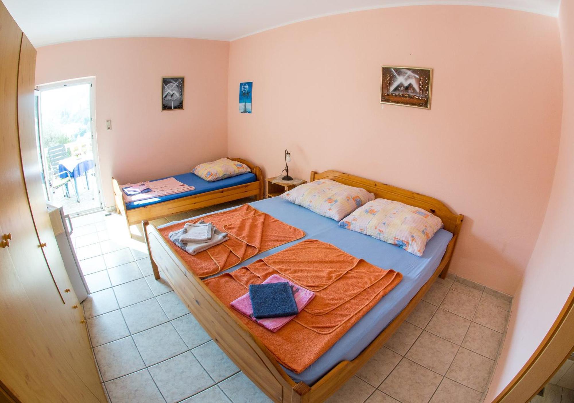 Guest House Almond Bečići Room photo